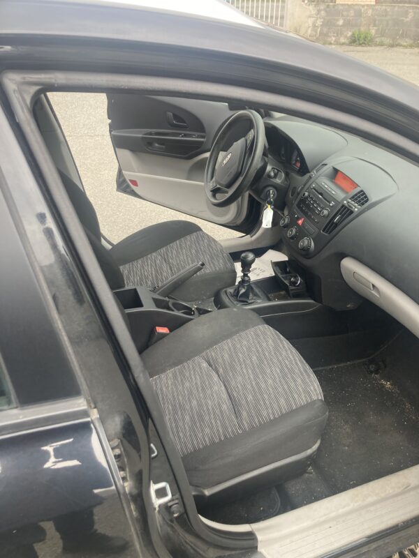 KIA CEED 1.6 CRDI 90cv – Image 14