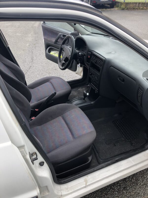 VOLKSWAGEN POLO 1.4 BOITE AUTO – Image 14